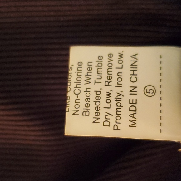 Black zippered blouse. - Picture 5 of 6